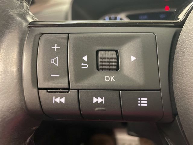 Used 2022 Nissan Rogue SL w/ SL Premium Package image 20