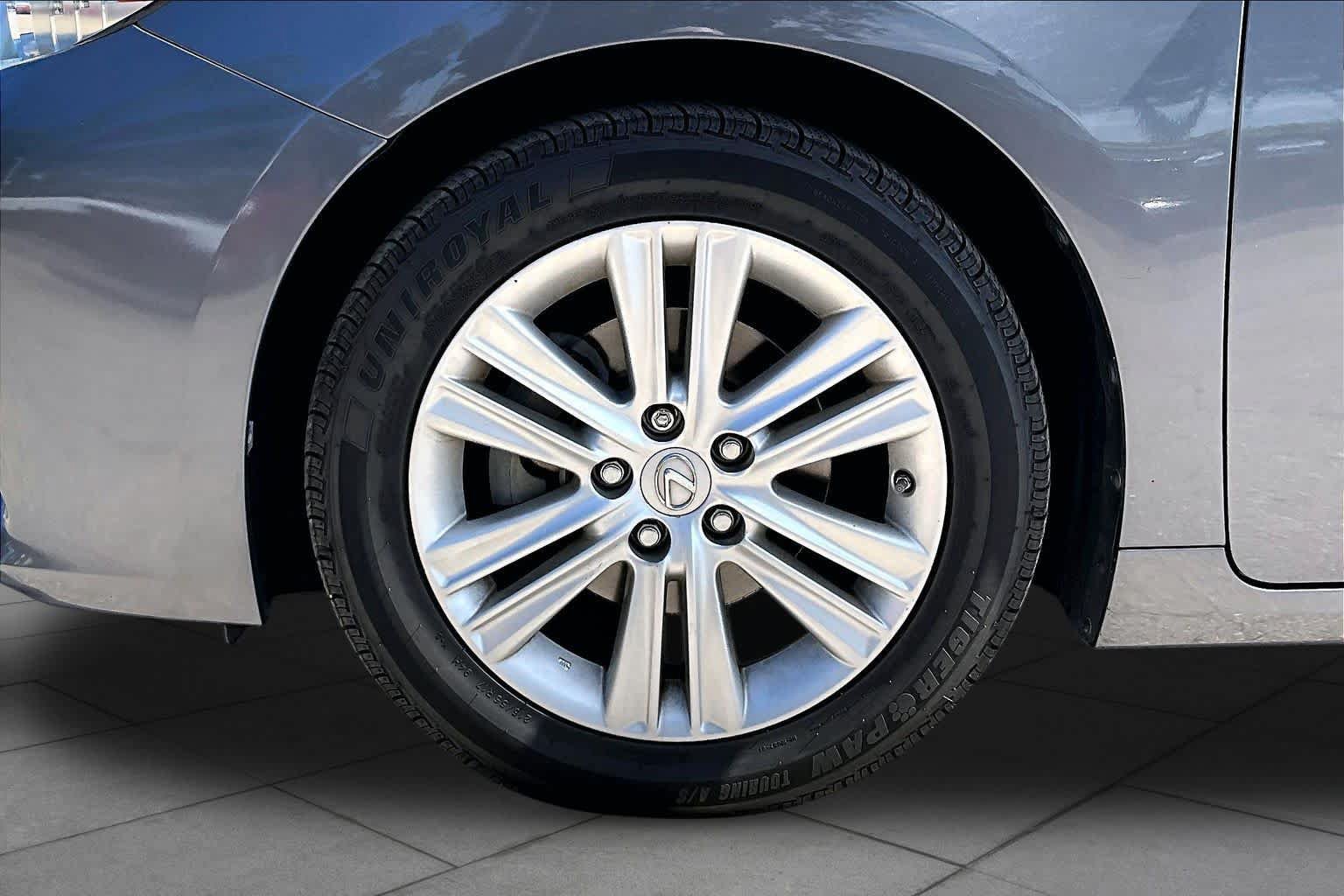 Used 2015 Lexus ES 350 w/ Premium Package FWD image 10