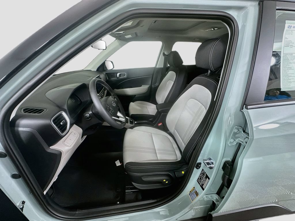New 2026 Hyundai Venue SEL FWD image 15