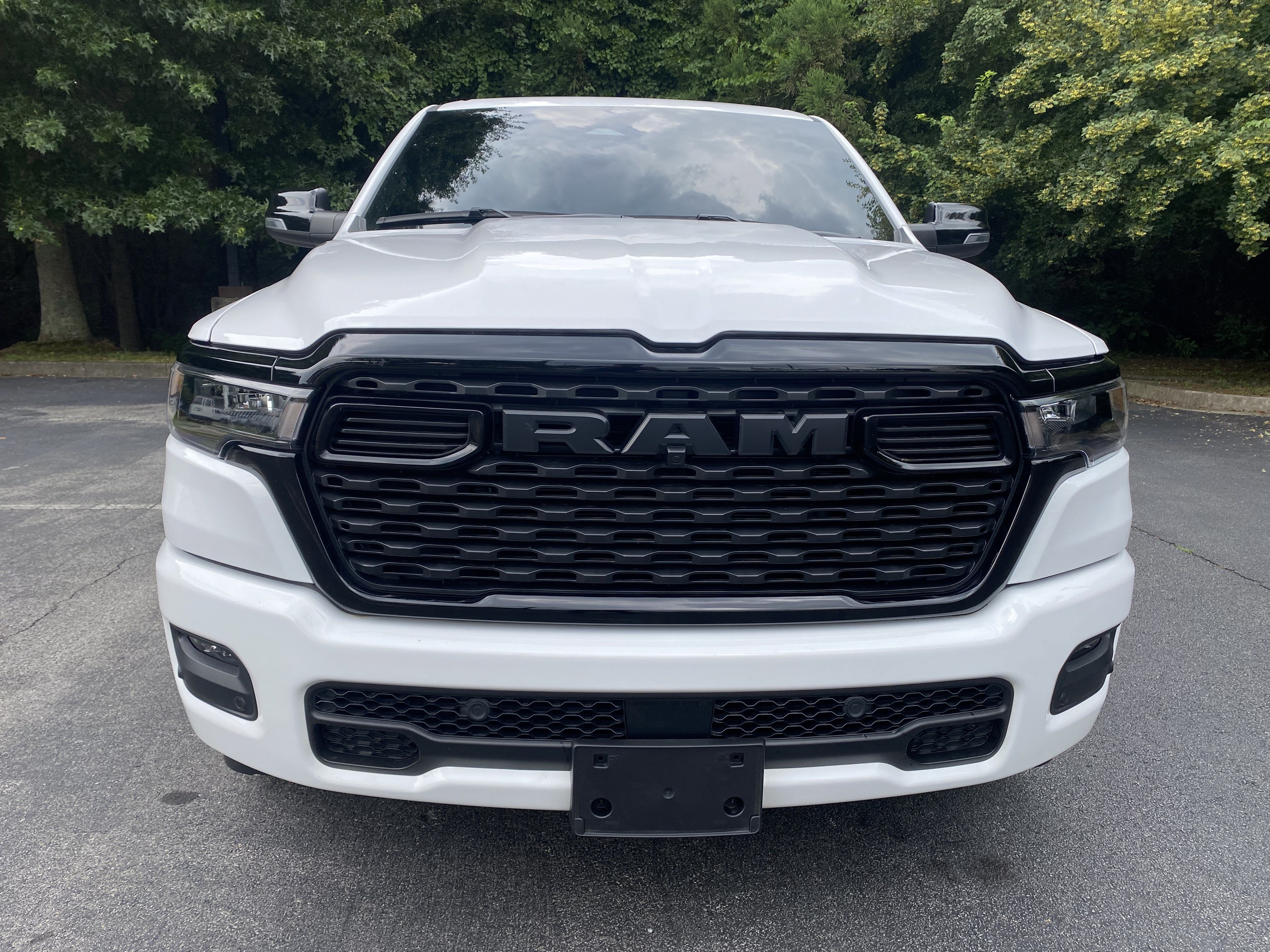 Used 2025 RAM 1500 Big Horn AWD/4WD image 3
