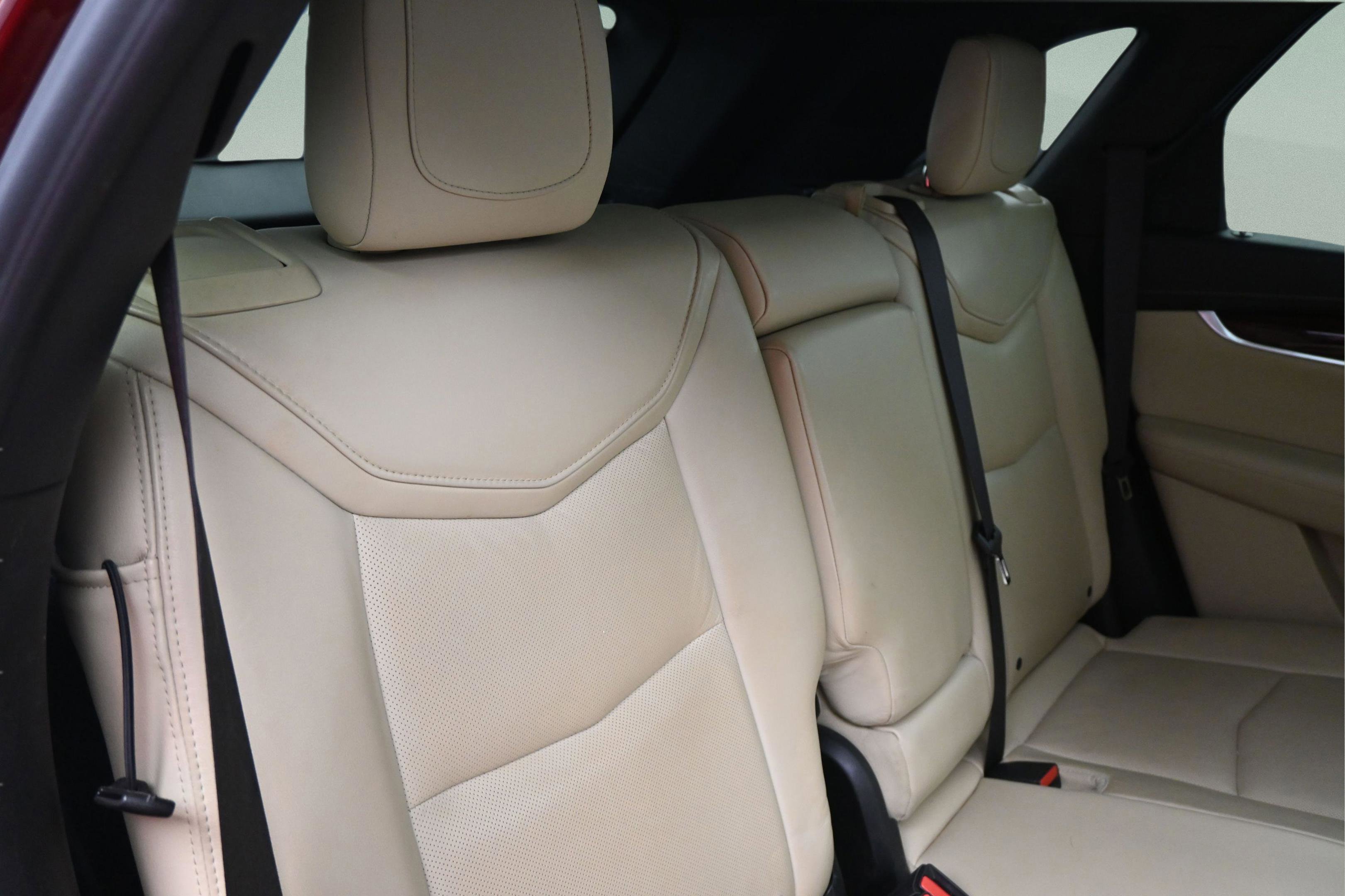 Used 2018 Cadillac XT5 Luxury w/ Driver Awareness Package FWD image 40