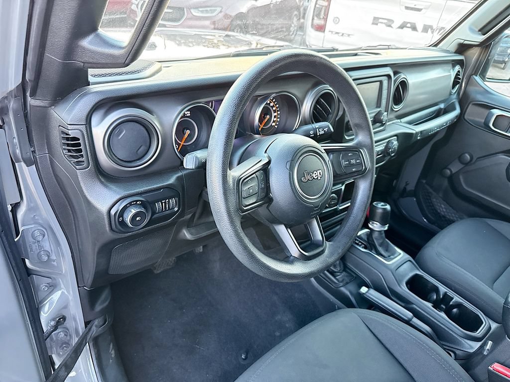 Used 2021 Jeep Wrangler Unlimited Sport AWD/4WD image 10