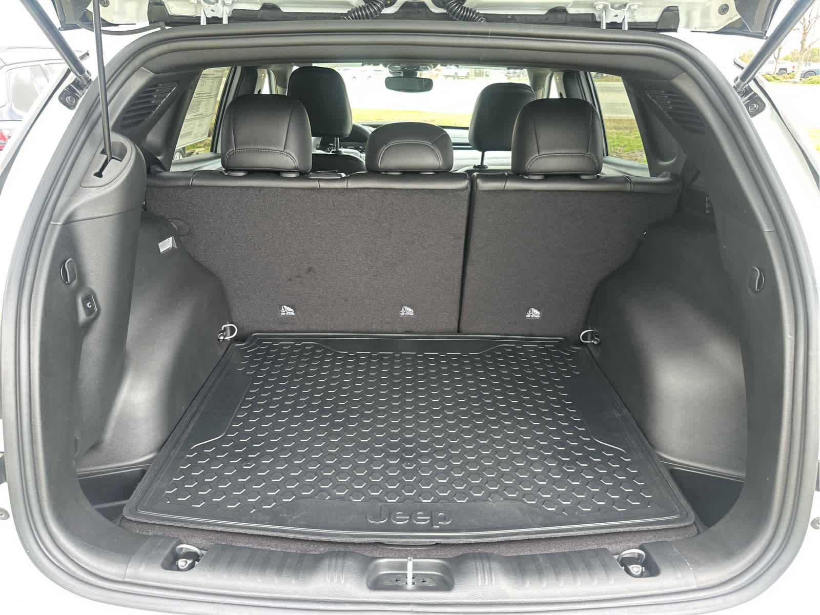 New 2025 Jeep Compass Latitude w/ Convenience Group image 55