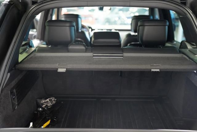 Used 2021 Land Rover Range Rover Autobiography AWD/4WD image 32