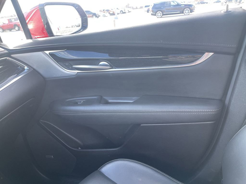 Certified 2023 Cadillac XT5 Premium Luxury w/ Technology Package image 32