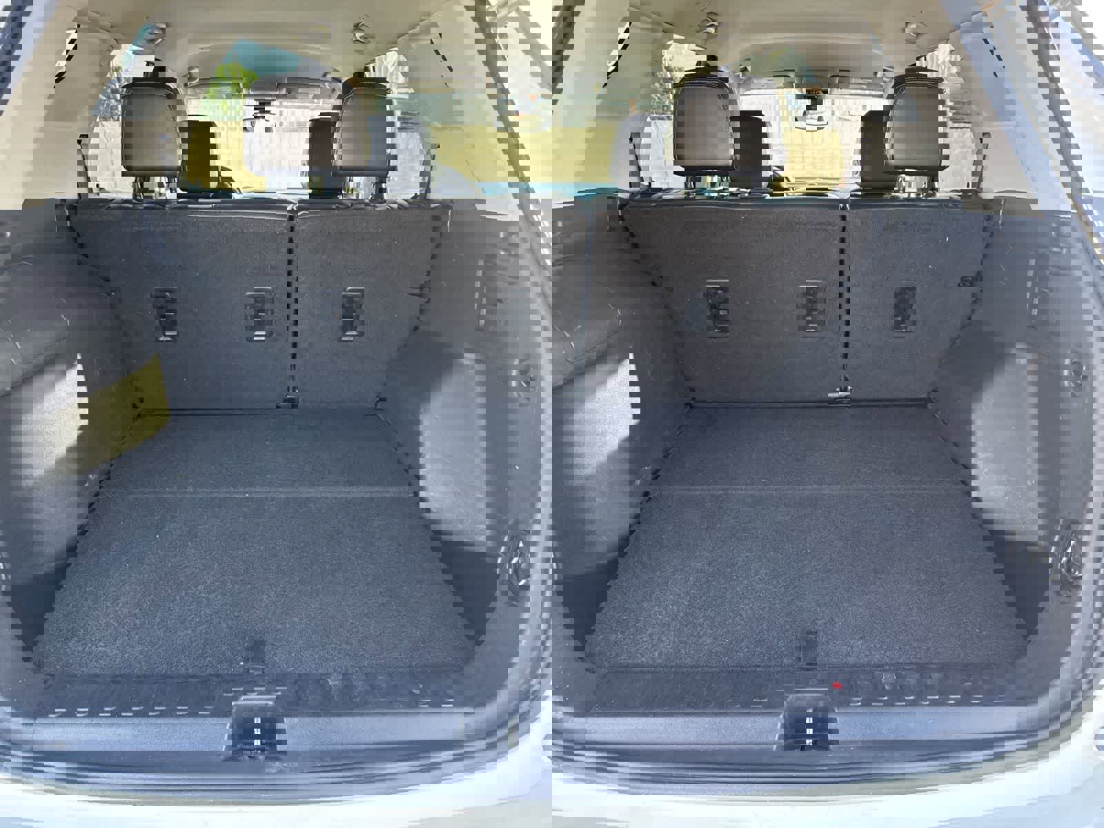 Used 2021 GMC Terrain SLT image 16