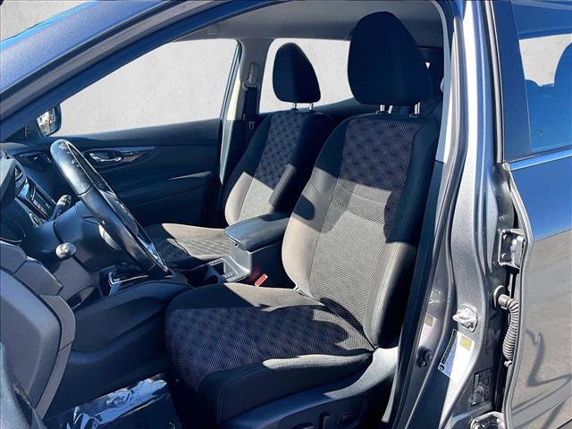 Used 2022 Nissan Rogue Sport SV image 23