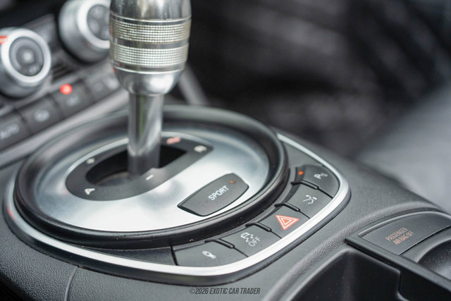 Used 2012 Audi R8 V8 AWD/4WD image 41
