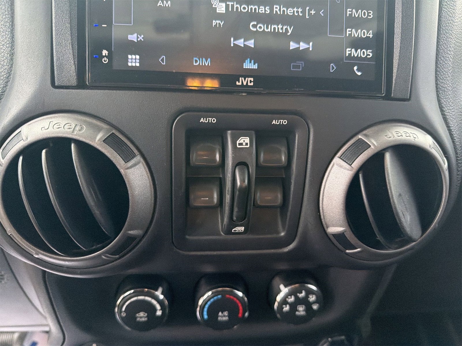 Used 2015 Jeep Wrangler Unlimited Sport w/ Quick Order Package 24S image 21