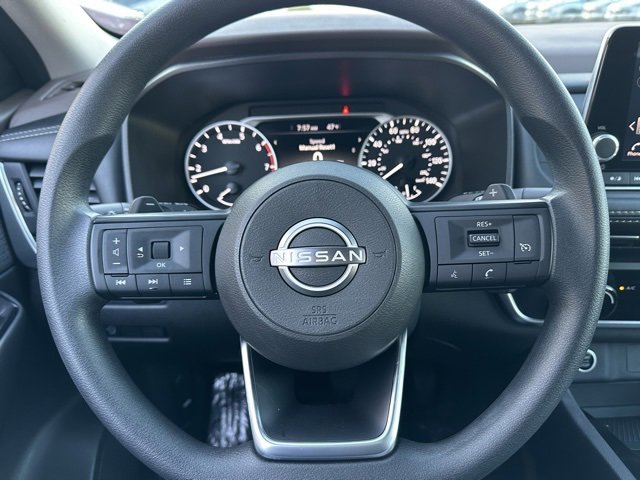 Used 2023 Nissan Rogue S image 41