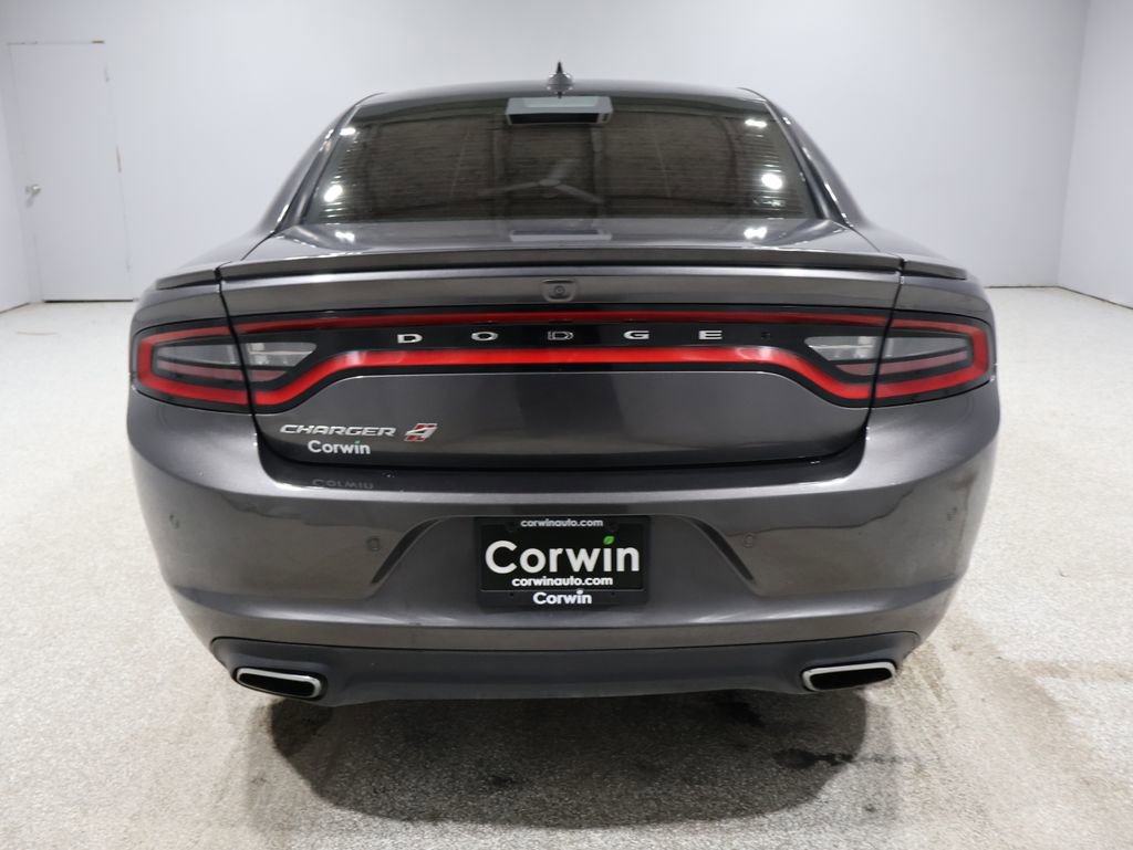 Used 2018 Dodge Charger GT image 3