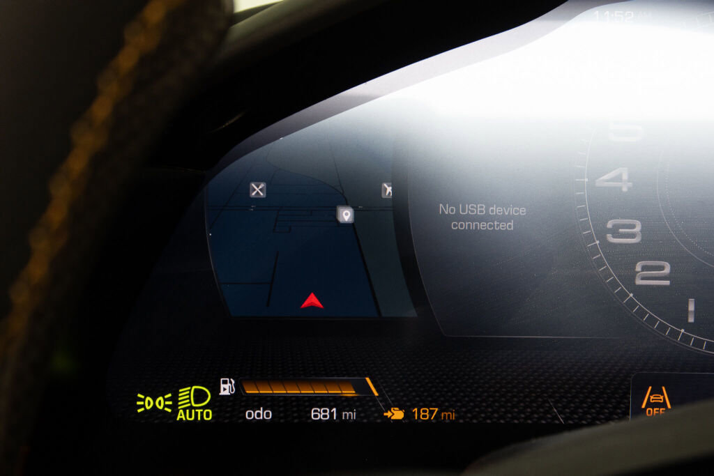 Used 2024 Ferrari Roma image 39