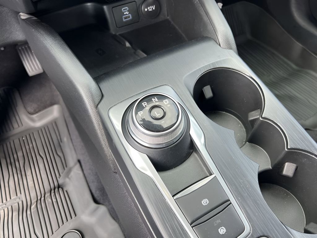 Used 2023 Ford Escape Platinum image 16