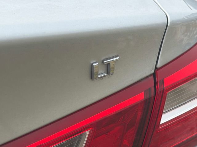 Used 2017 Chevrolet Malibu LT w/ Leather Package image 10