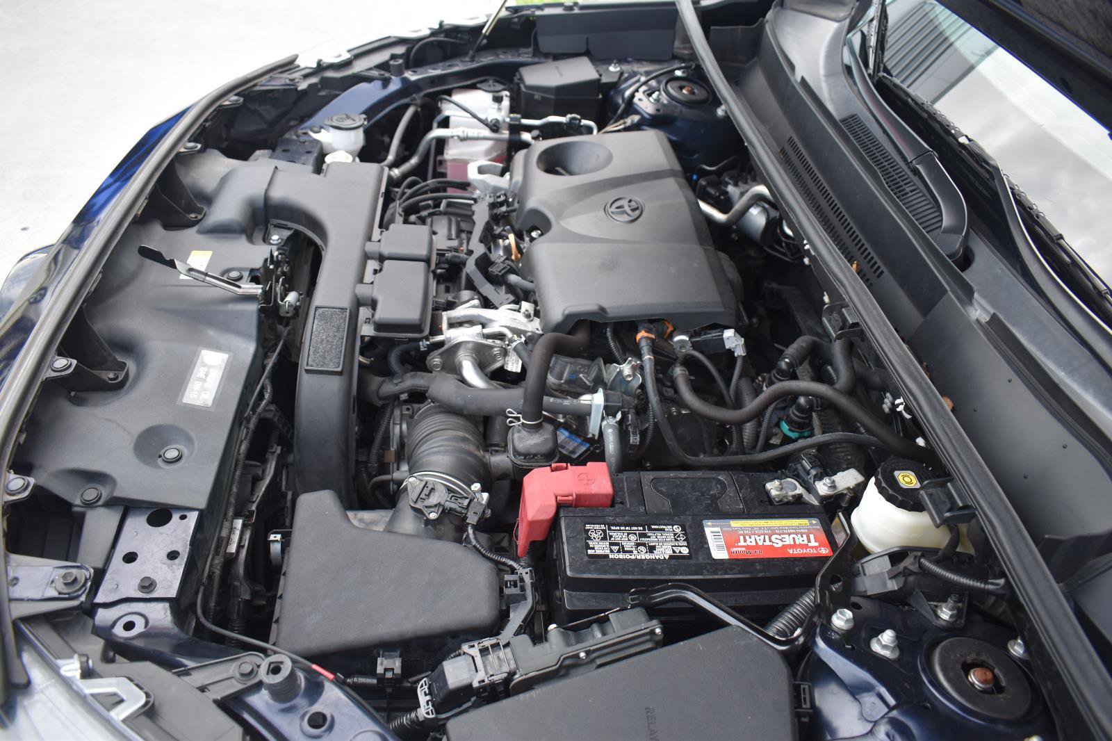Used 2020 Toyota RAV4 XLE Premium FWD image 23