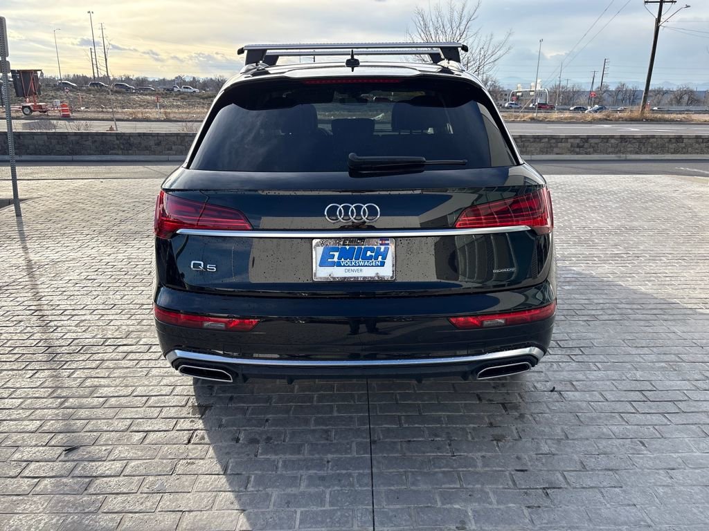Used 2023 Audi Q5 2.0T Premium w/ Convenience Package image 4