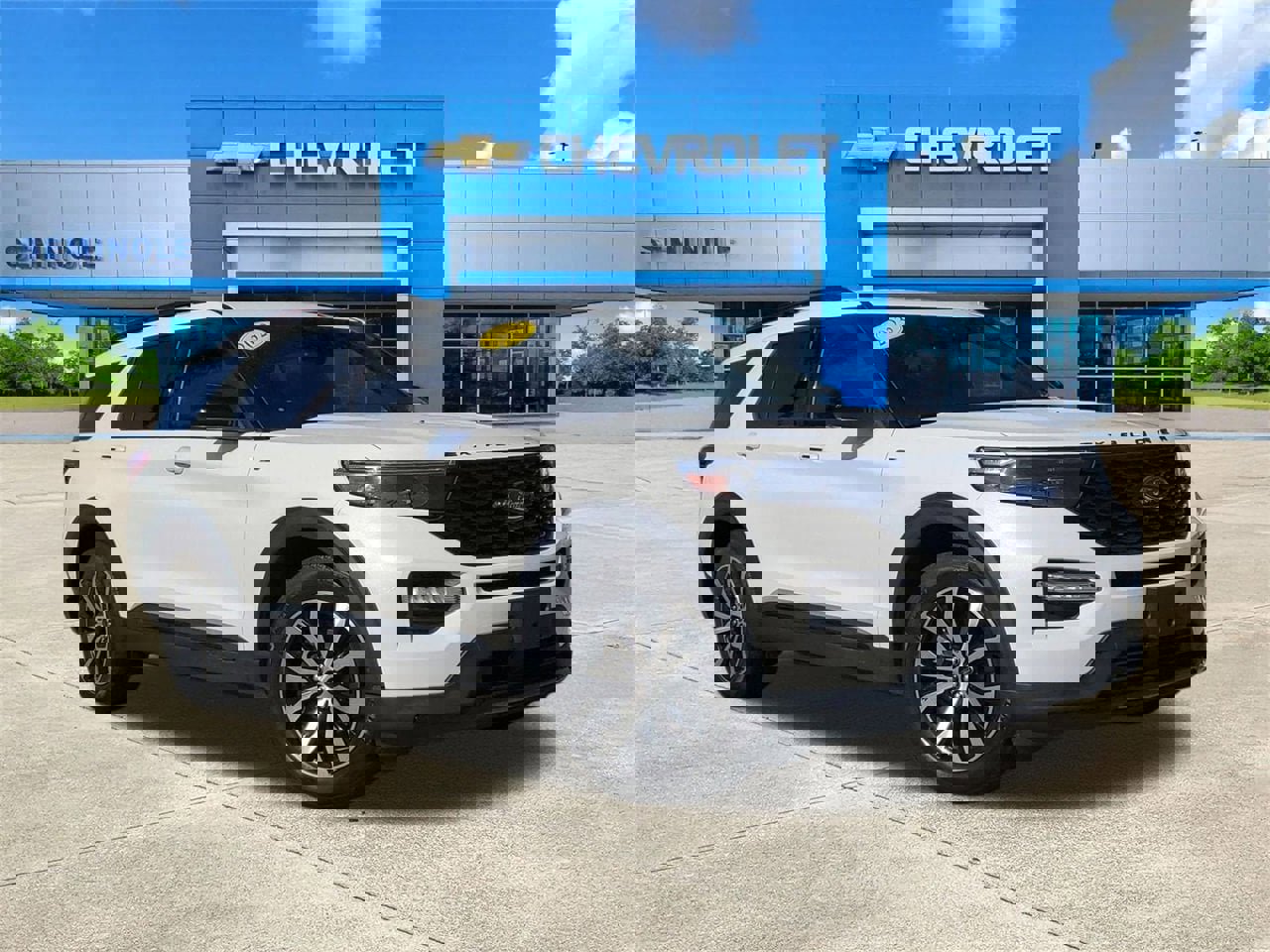 Used 2023 Ford Explorer ST-Line w/ Class IV Trailer Tow Package image 32