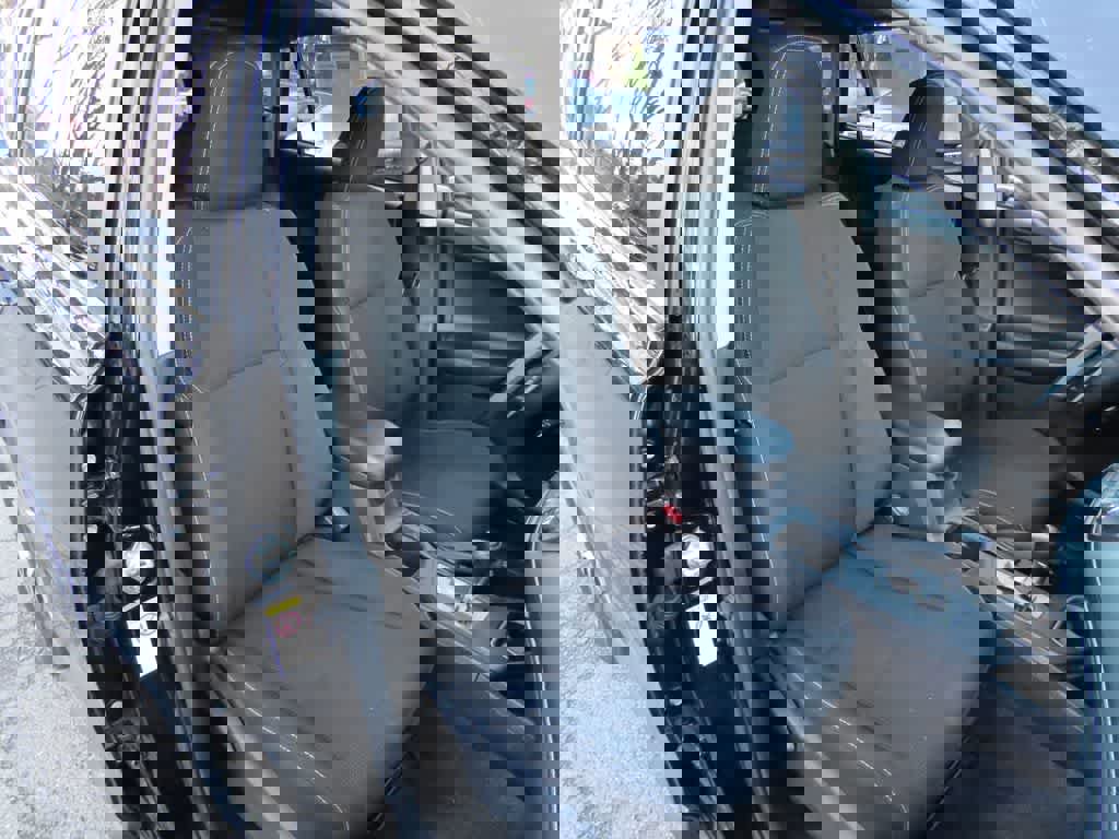 Used 2018 Toyota RAV4 XLE image 17