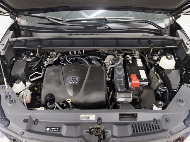 Used 2020 Toyota Highlander XLE AWD/4WD image 37