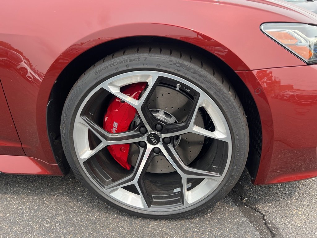 New 2025 Audi RS 6 performance image 9