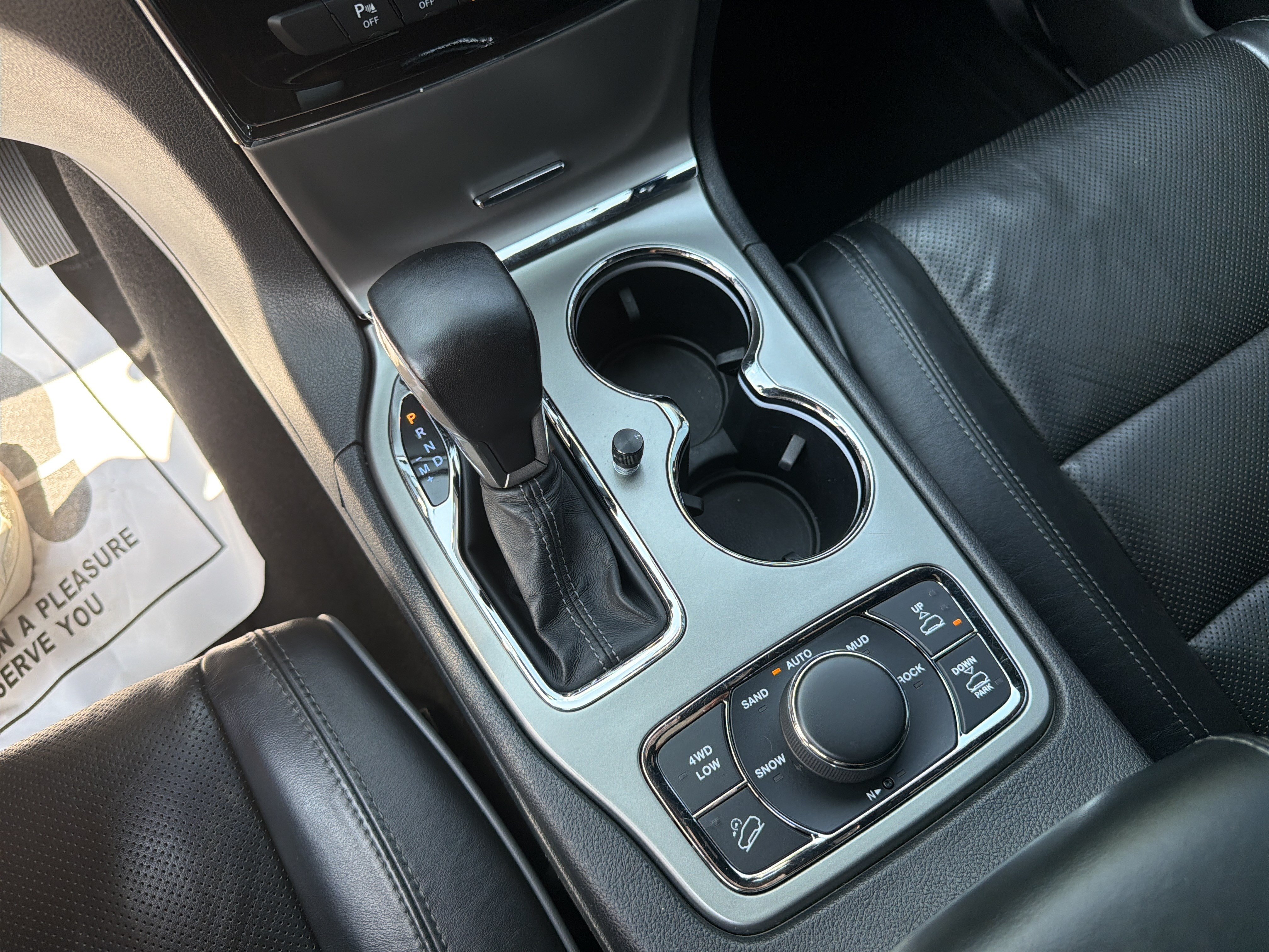Certified 2020 Jeep Grand Cherokee Overland AWD/4WD image 20