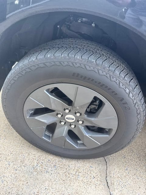 Used 2025 Ford F150 Lightning XLT AWD/4WD image 12
