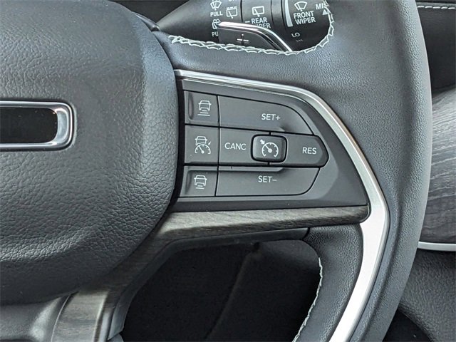 New 2024 Jeep Grand Cherokee L Limited image 19