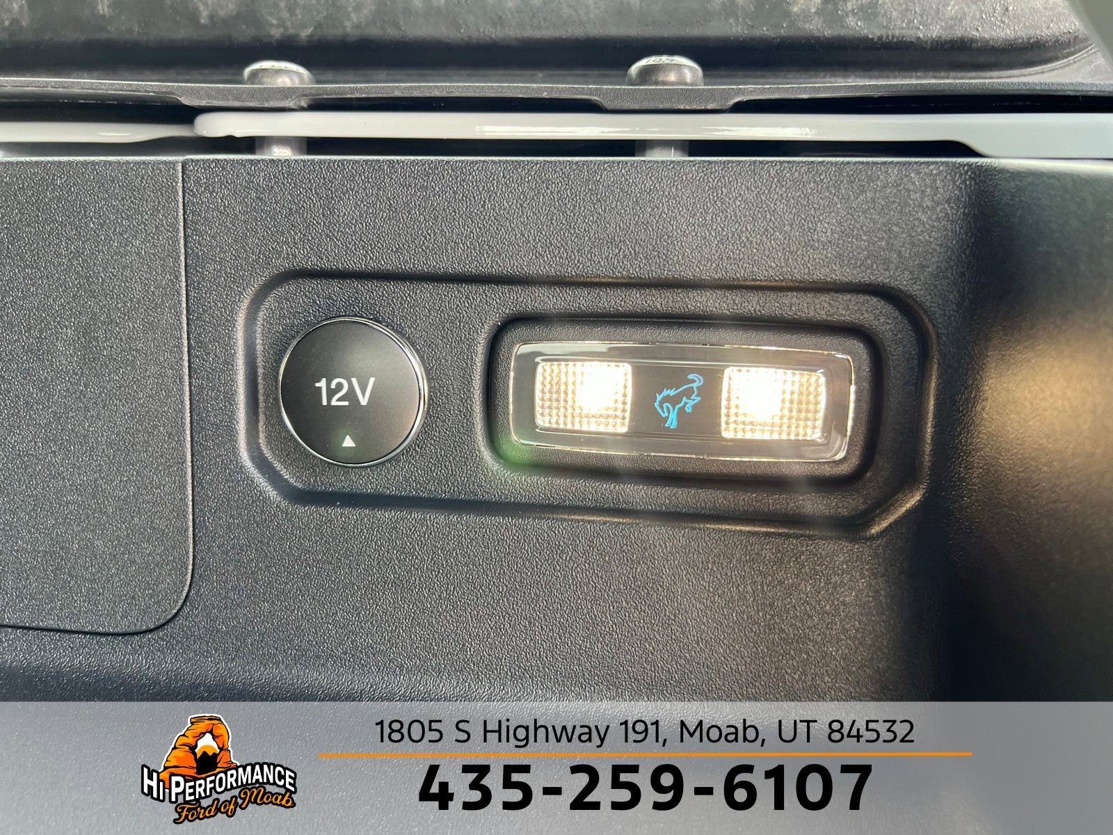 New 2026 Ford Bronco Outer Banks w/ Sasquatch Package AWD/4WD image 16