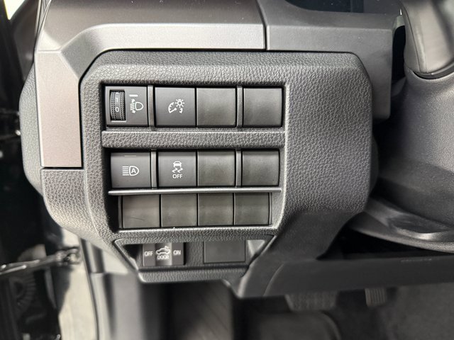 Used 2025 Toyota Tacoma SR5 w/ SR5 Upgrade Package image 10