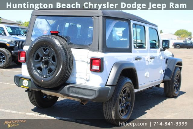 Used 2023 Jeep Wrangler Sport image 5