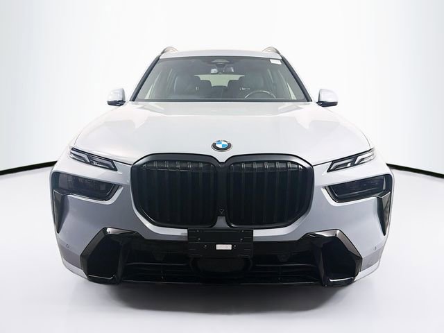 Used 2024 BMW X7 xDrive40i w/ M Sport Package AWD/4WD image 2