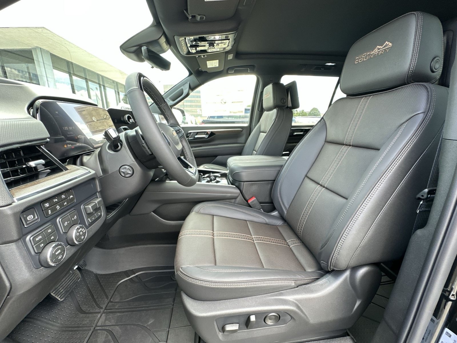 New 2026 Chevrolet Tahoe High Country AWD/4WD image 13