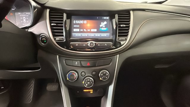 Used 2017 Chevrolet Trax LT w/ LT Convenience Package FWD image 24