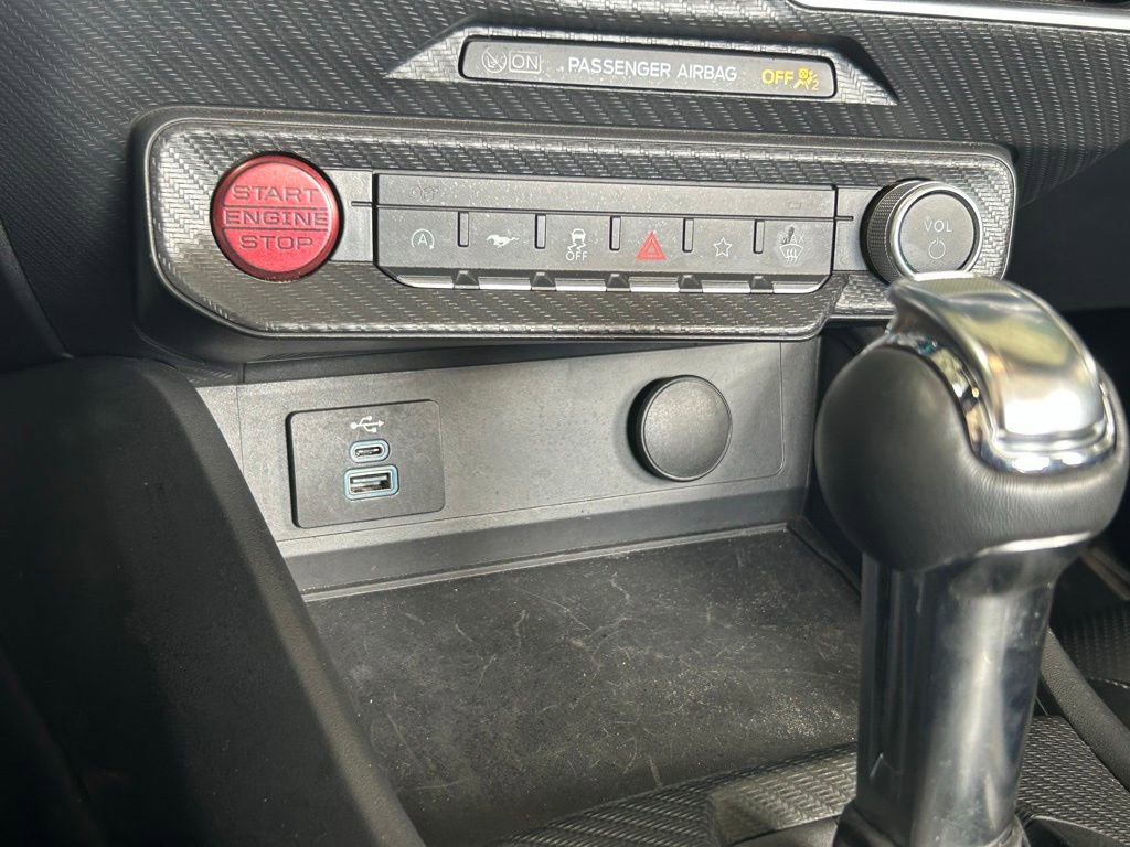 Used 2025 Ford Mustang Premium RWD image 23