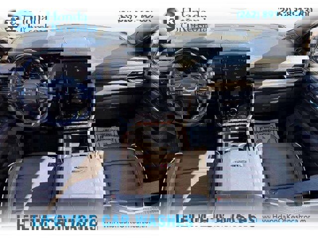 Used 2025 GMC Yukon AT4 Ultimate w/ LPO, Floor Liner Package image 10