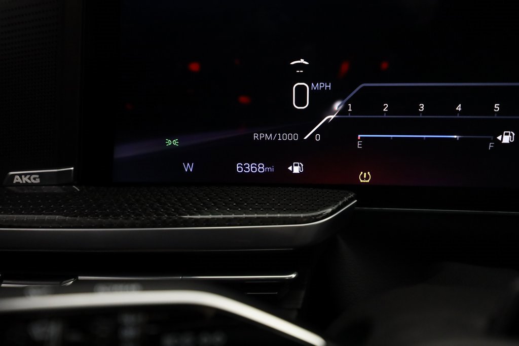 Used 2025 Cadillac Escalade V image 26