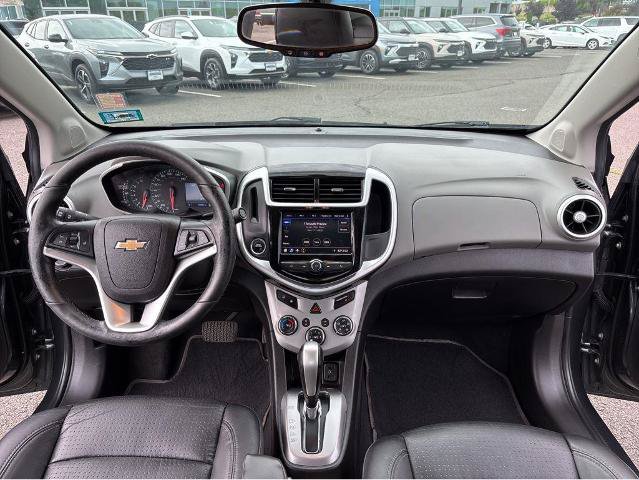 Used 2020 Chevrolet Sonic Premier FWD image 9