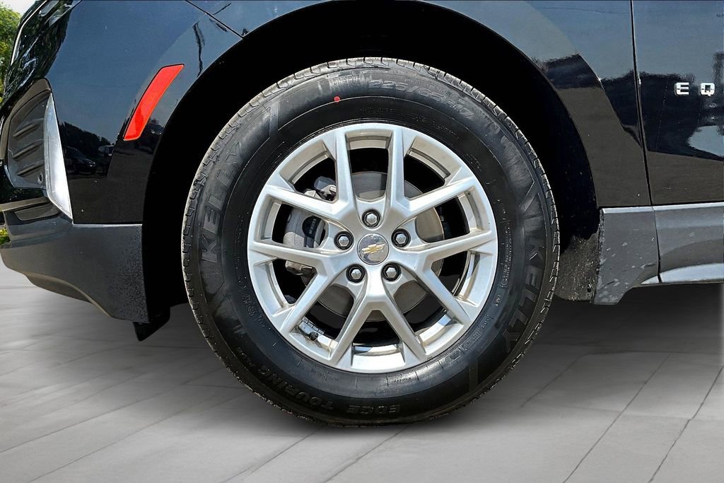 Used 2023 Chevrolet Equinox LT w/ Driver Convenience Package image 9