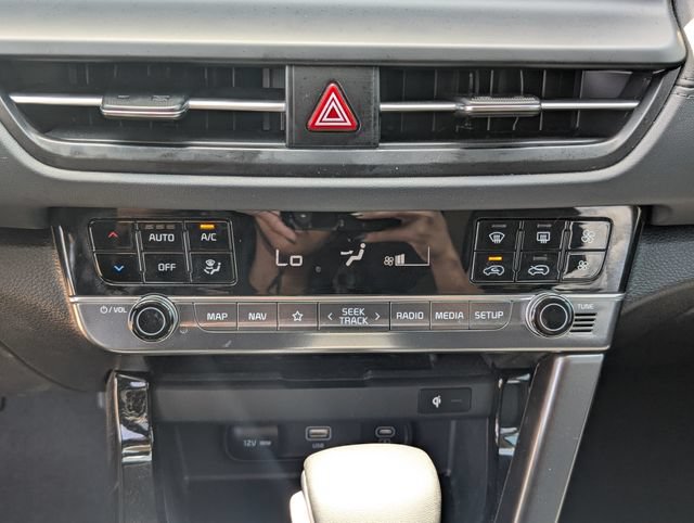 Used 2025 Kia Seltos EX FWD image 21