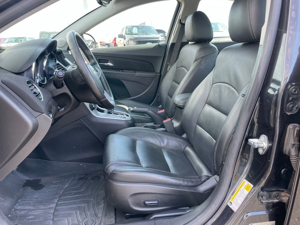 Used 2015 Chevrolet Cruze LT w/ Sun, Sound and Sport Package image 7