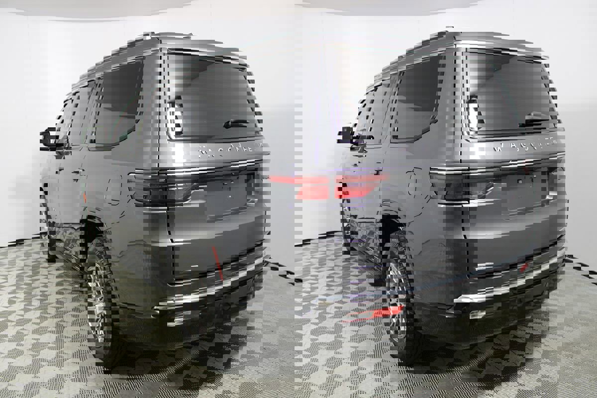 Used 2022 Jeep Wagoneer Series I image 40