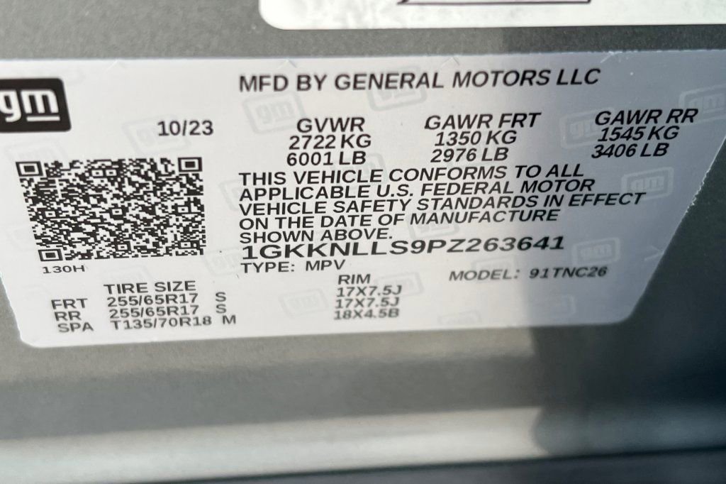 Certified 2023 GMC Acadia AT4 w/ Preferred Package image 26