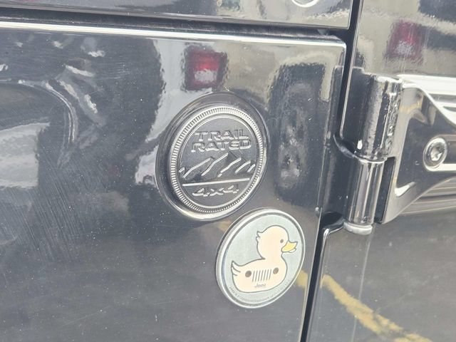 Used 2020 Jeep Wrangler Unlimited Sahara AWD/4WD image 17