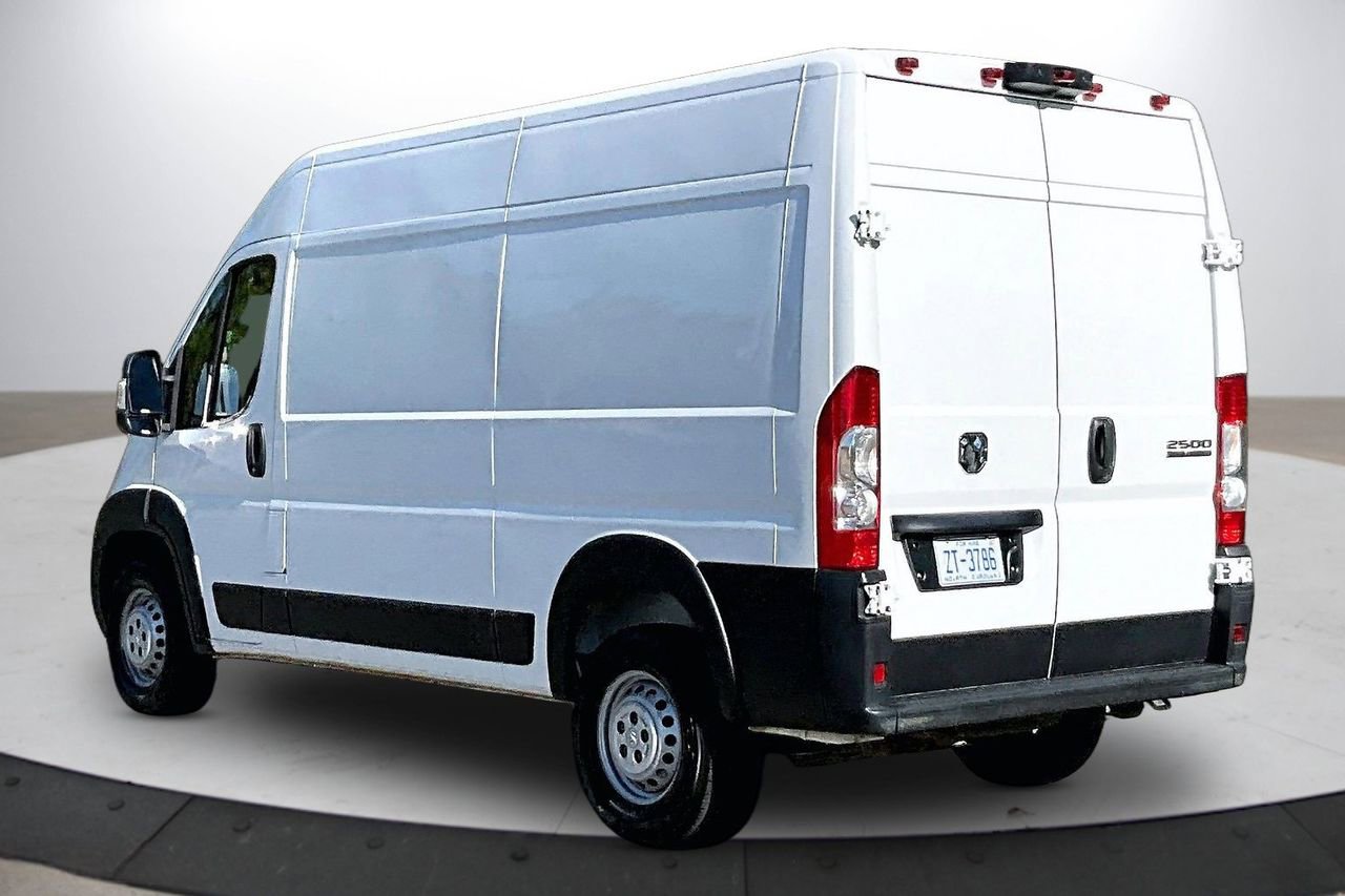 Used 2025 RAM ProMaster 2500 w/ Convenience Group image 7