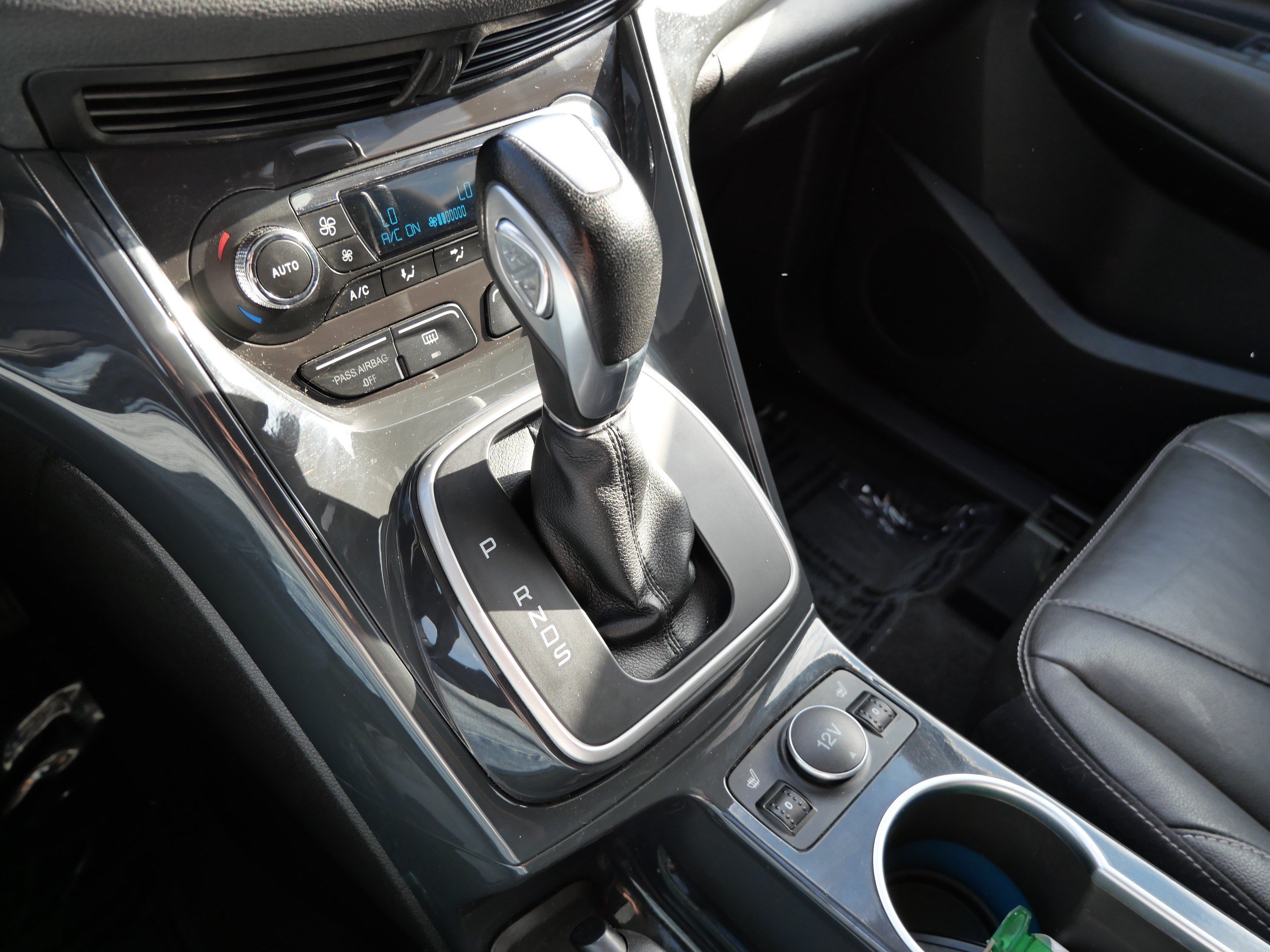 Used 2013 Ford Escape Titanium w/ Parking Technology Pkg AWD/4WD image 24