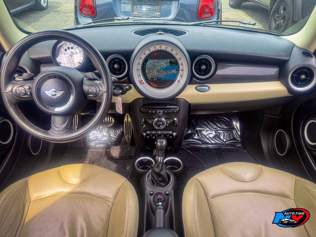 Used 2013 MINI Cooper S image 2