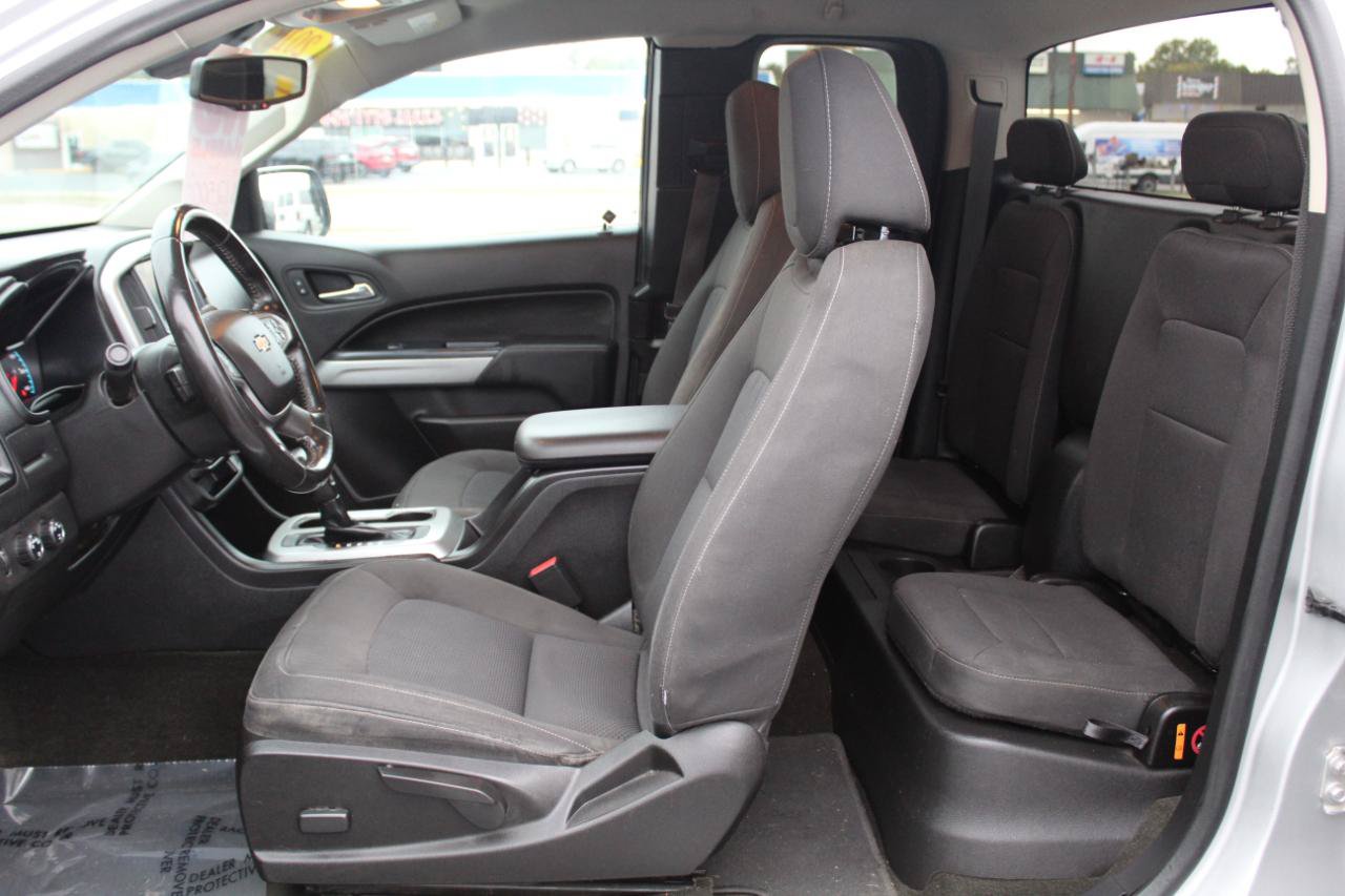 Used 2016 Chevrolet Colorado LT AWD/4WD image 10