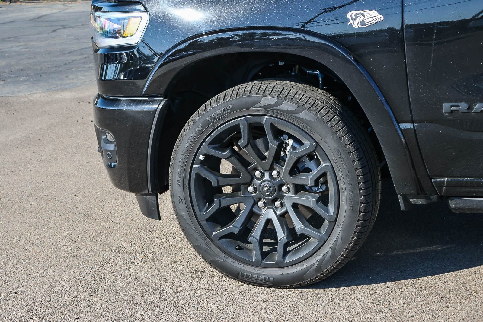 Used 2026 RAM 1500 Limited AWD/4WD image 9