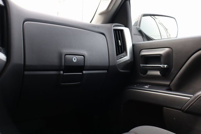 Used 2018 Chevrolet Silverado 1500 LT w/ All Star Edition image 41