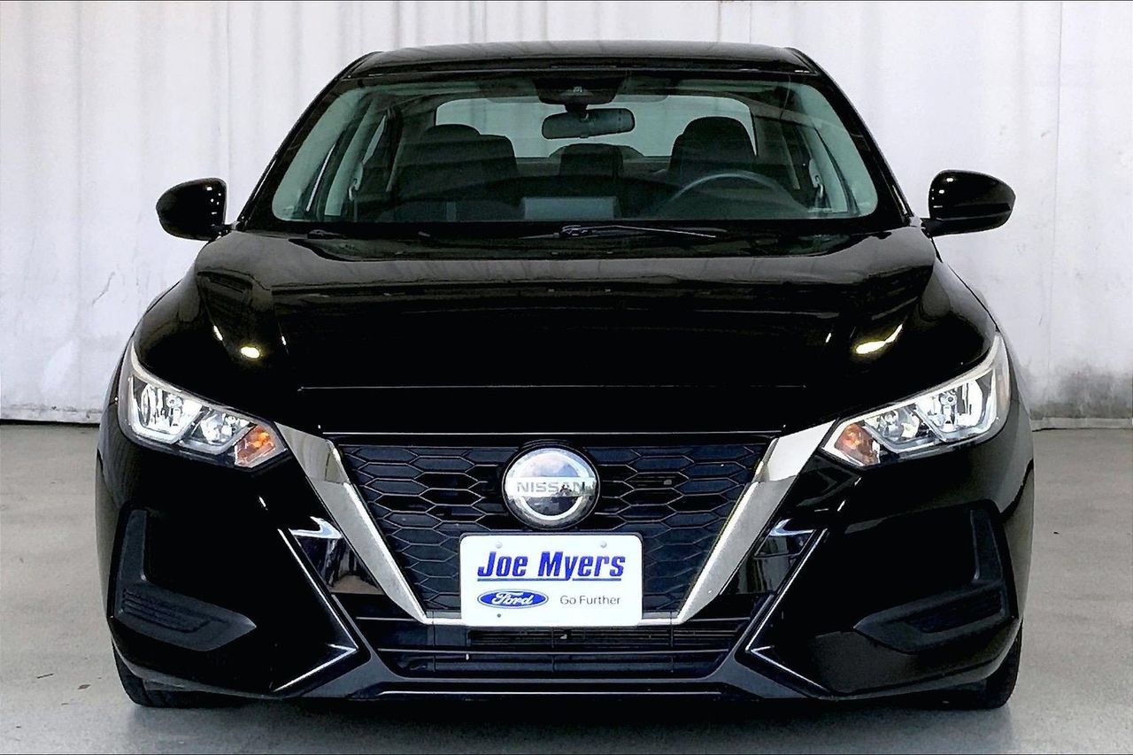 Used 2023 Nissan Sentra SV FWD image 2